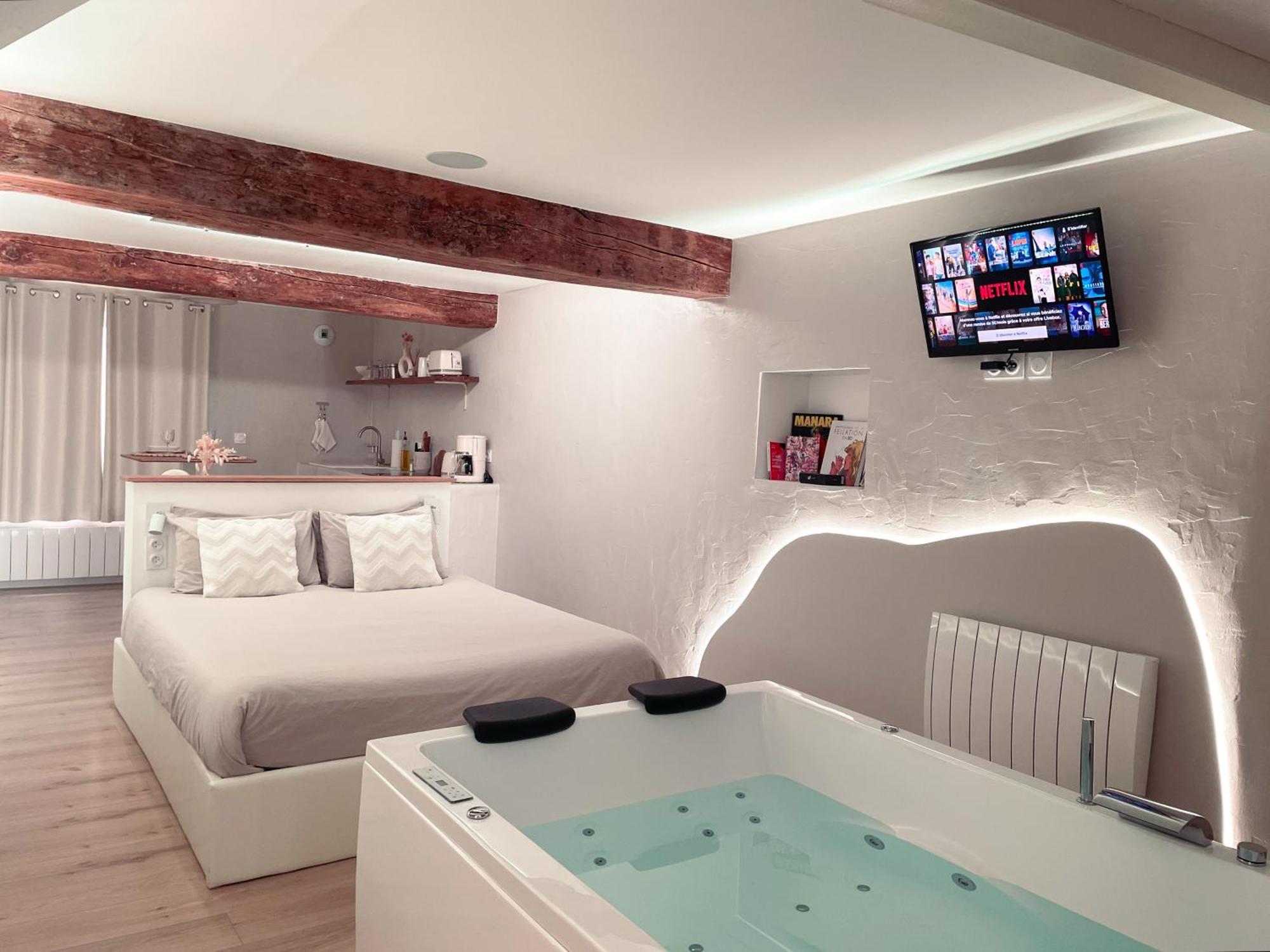 A La Folie - Loft & Spa Montrevault Экстерьер фото